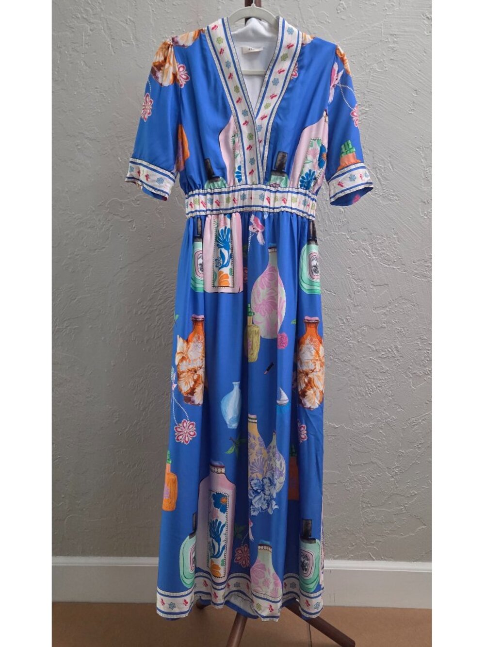 D16. Short Sleeve Summer Maxi Dress - Picture 3 of 5
